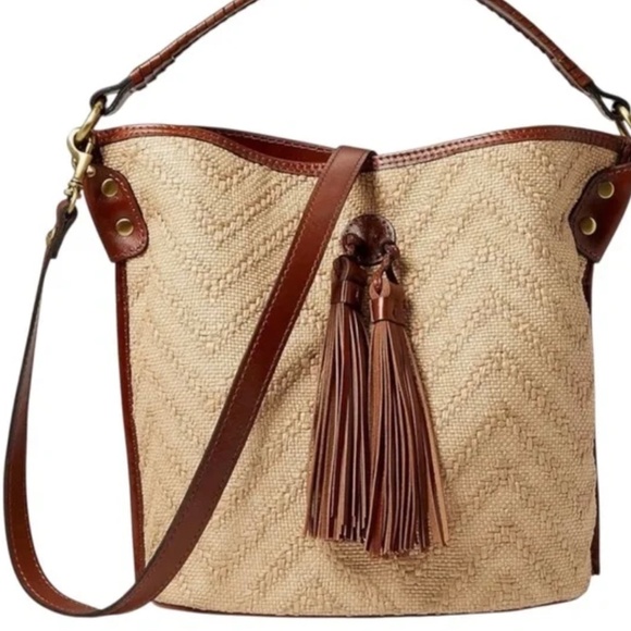 Patricia Nash Handbags - Patricia Nash Lyon Otavia Natural Zig-Zag Bucket Bag crossbody